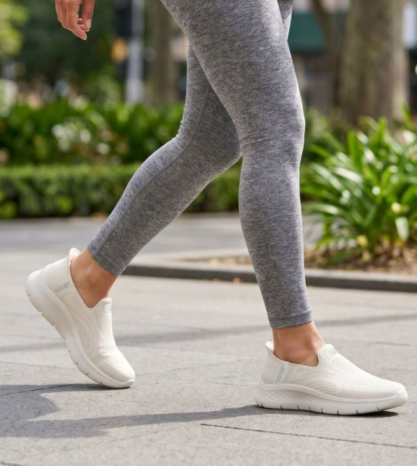Skechers Skechers - Off White Walking Shoes
