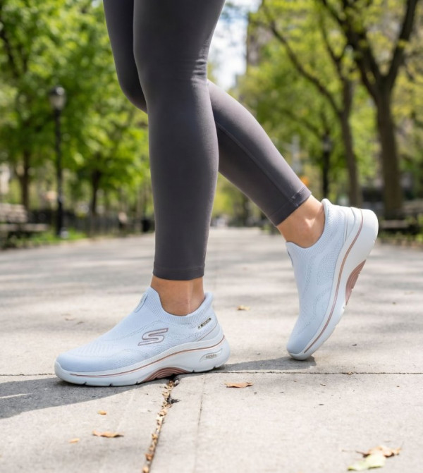Skechers Skechers - White Walking Shoes