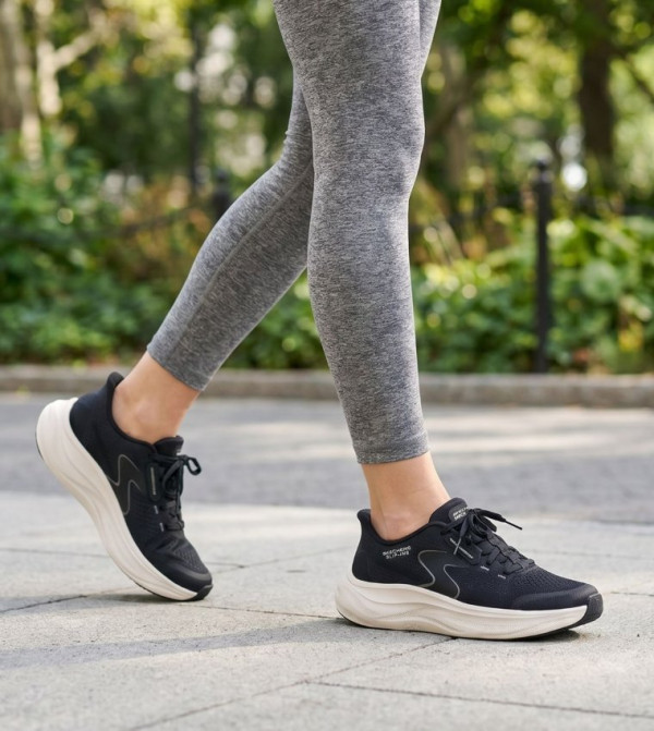 Skechers  Walking Shoes - Black Walking Shoes