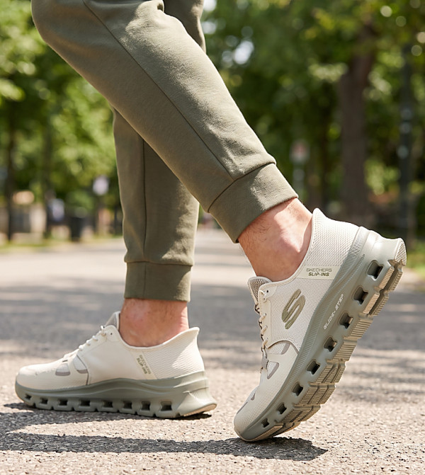 Skechers Skechers - Off White Low Top