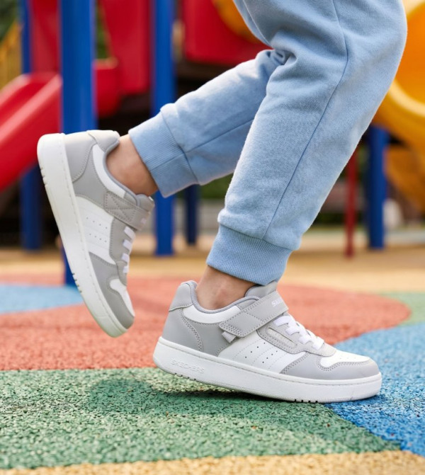 Skechers  - Grey Low Top