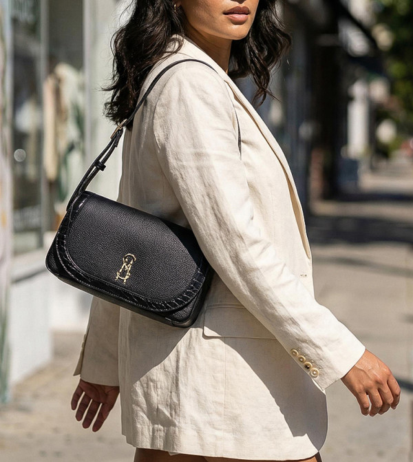 Steve Madden Steve Madden - Black Cross Body Bags