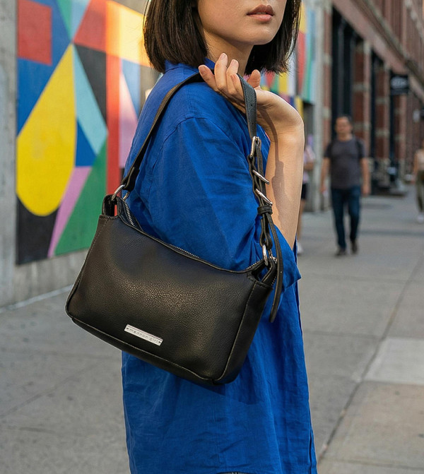 Steve Madden Handbags - Black Cross Body Bags