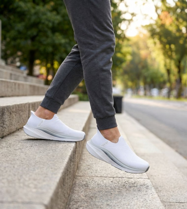 Skechers Skechers - White Walking Shoes