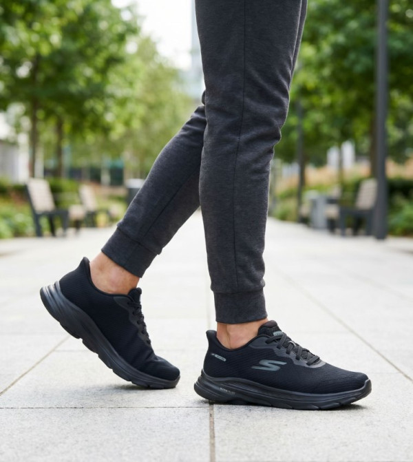 Skechers  Walking Shoes - Black Walking Shoes