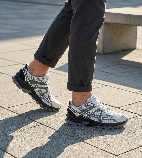 Skechers - LIGHT GREY Low Top