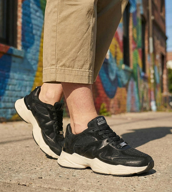 Steve Madden  Sneakers - Black Low Top