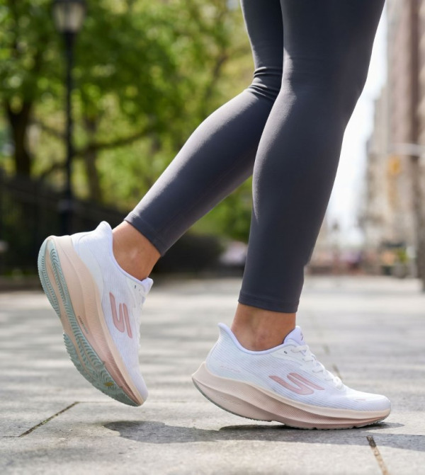Skechers Skechers - White Running Shoes