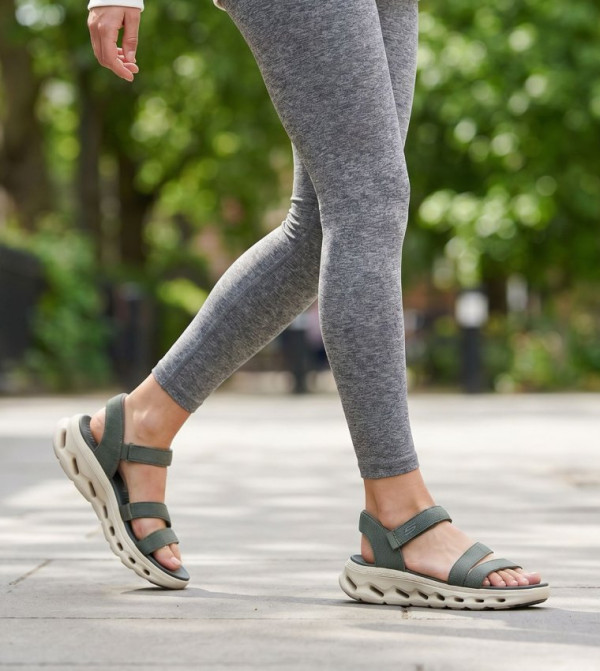 سكيتشرز سكيتشرز - أخضر Flat Sandals