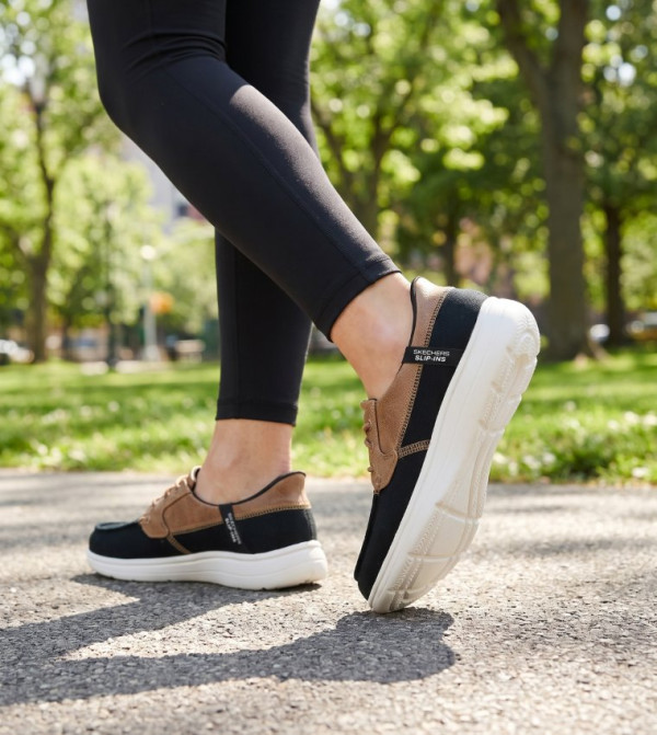 Skechers  Loafers & Mocassins - BLACK undefined
