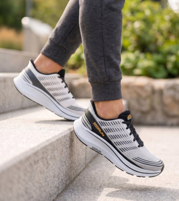 Skechers Skechers - White Running Shoes