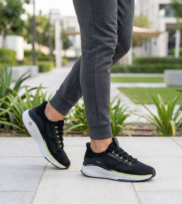 Skechers Skechers - Black Low Top