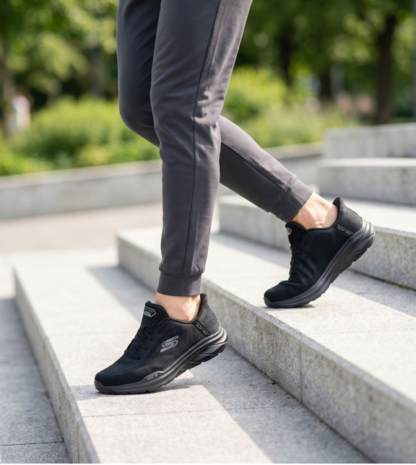 Skechers Skechers - Black Walking Shoes