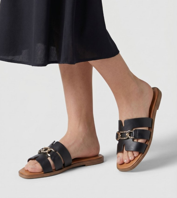 Call it Spring Call It Spring - Black Flat Sandals
