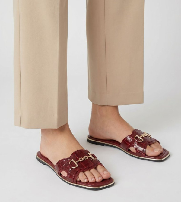 ديون لندن ديون لندن - بورغندي Flat Sandals
