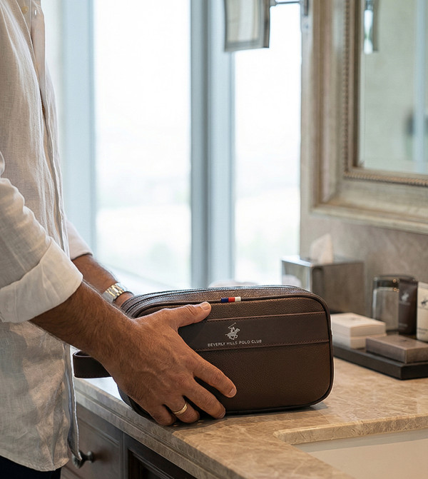 Beverly Hills Polo Club Beverly Hills Polo Club - Dark Brown Toiletry bags