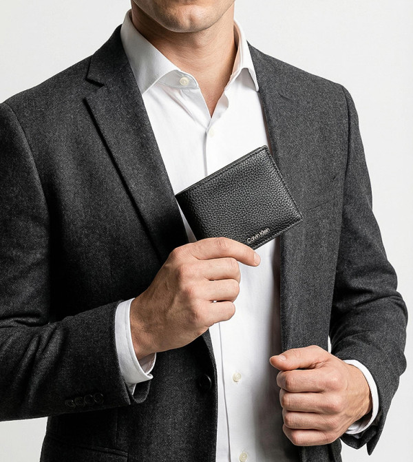 كالفين كلاين كالفين كلاين - أسود محافظ