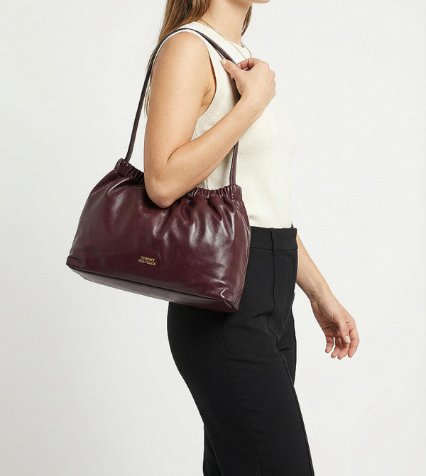 تومي هيلفيغر  حقائب اليد - بني محمر  حقائب الكتف