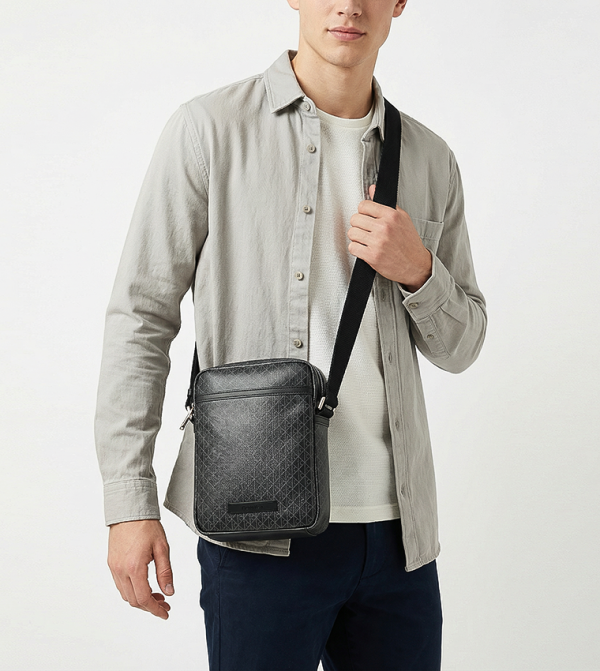 كالفين كلاين كالفين كلاين - أسود Cross Body & Sling Bags