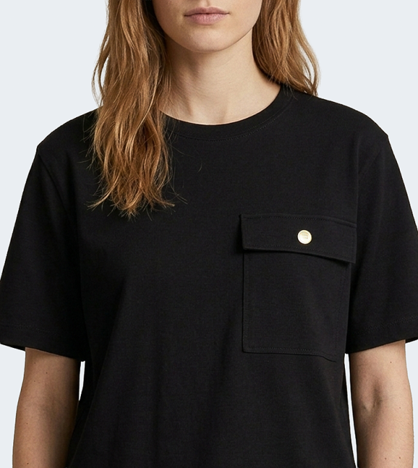 تومي هيلفيغر  تيشيرتات كاجوال - أسود Short Sleeve T-Shirts