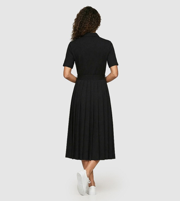 تومي هيلفيغر  فساتين - أسود Midi Dresses