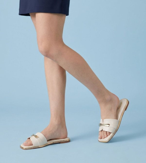 Aldo Aldo - Off White Flat Sandals