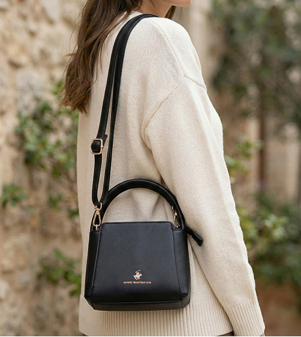 بيفرلي هيلز بولو كلوب بيفرلي هيلز بولو كلوب - أسود Handheld Bags