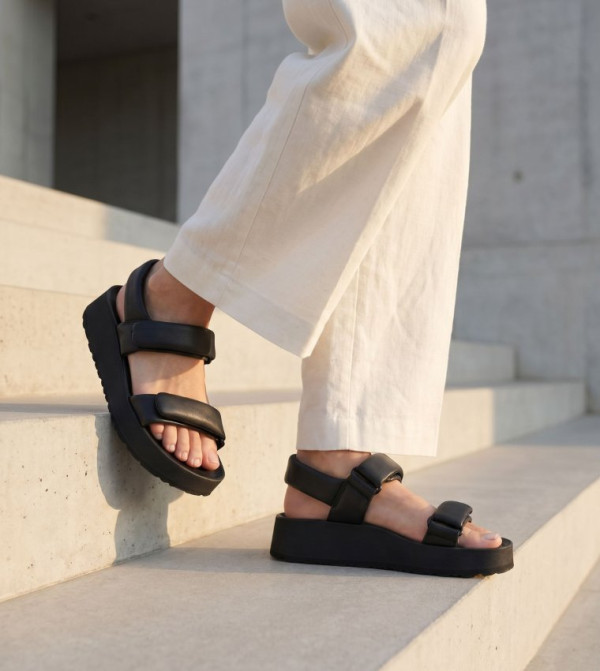 Birkenstock  Shoes - Black Platforms