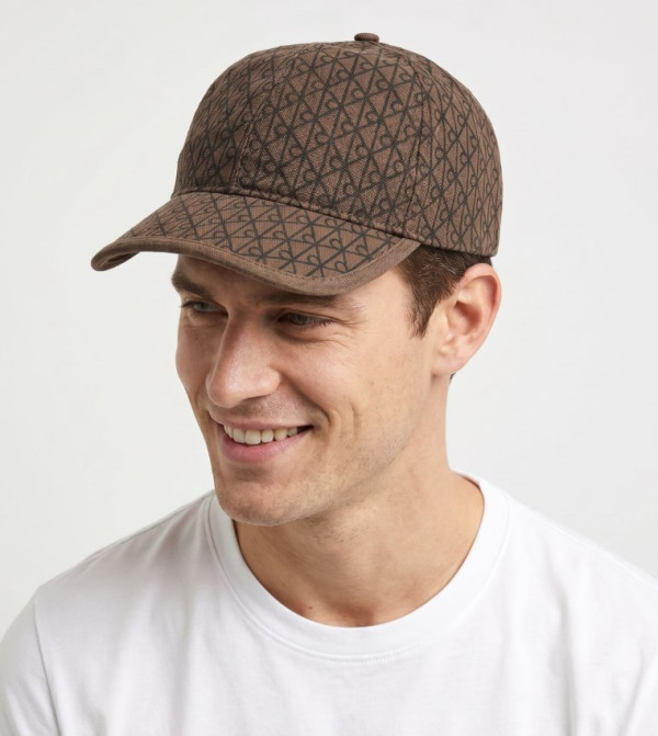 كالفين كلاين  قبعات كرة سلة  - بني  Baseball Caps