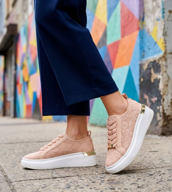 Steve Madden Steve Madden - Pink Low Top