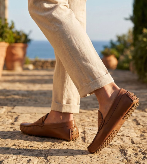 Hush Puppies  preppy-smart-casual - Tan undefined