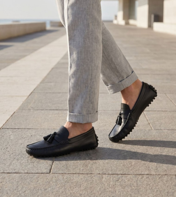 Hush Puppies  Loafers & Moccasins - Black undefined