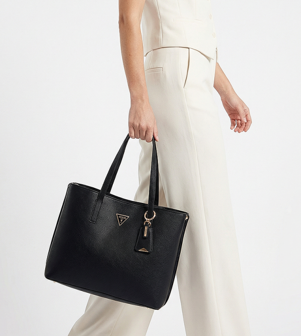 Guess  - Black Tote Bags