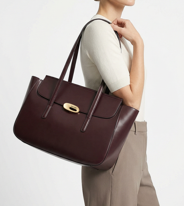 كالفين كلاين كالفين كلاين - بني محمر  حقائب يد كبيرة