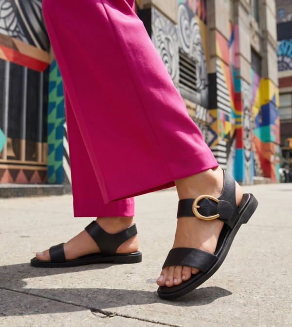 Steve Madden  heatwave-ready-w - Black Flat Sandals
