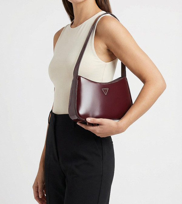 جيس جيس - بني محمر  حقائب الكتف