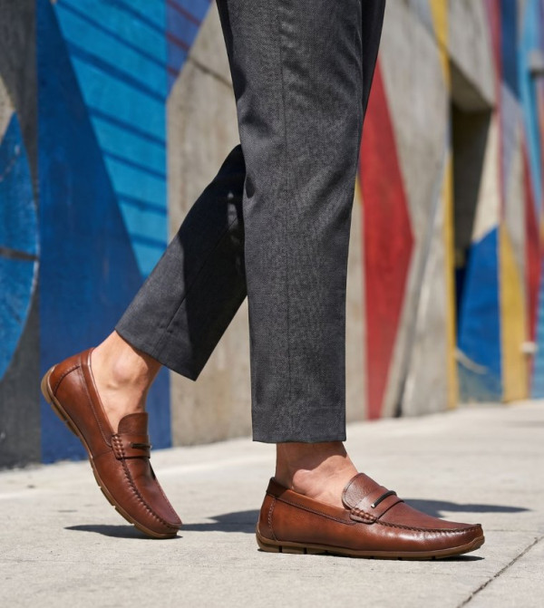 Steve Madden  Loafers & Moccasins - Tan undefined