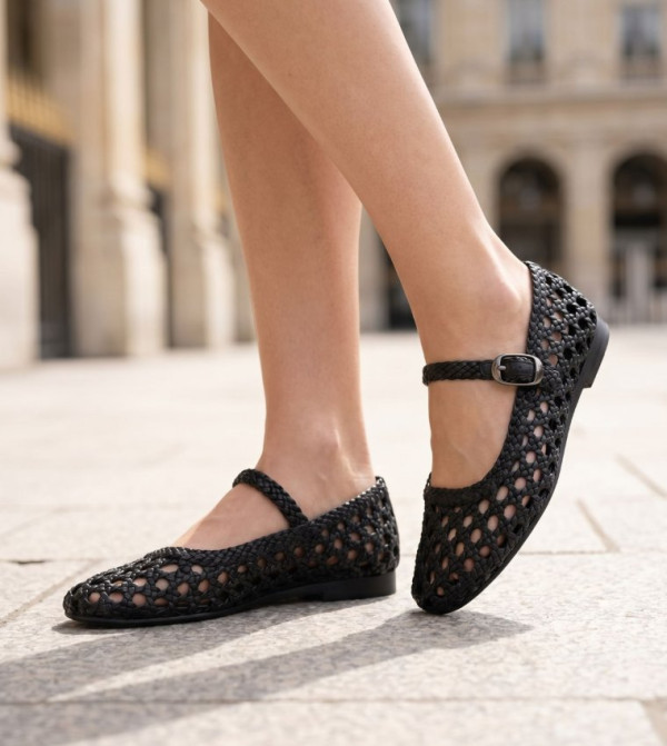 Nine West  Mary Janes - Black Mary Janes
