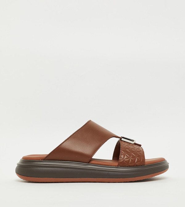 ألدو  صنادل رياضة - بني  صنادل عربية