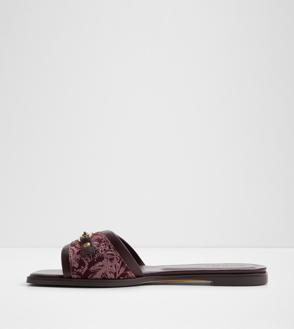ألدو صنادل - بورغندي Flat Sandals