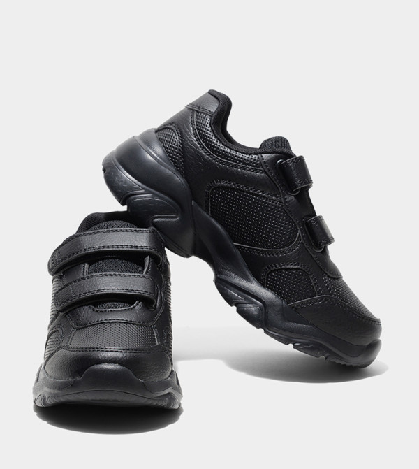 Amica Amica - Black Low Top