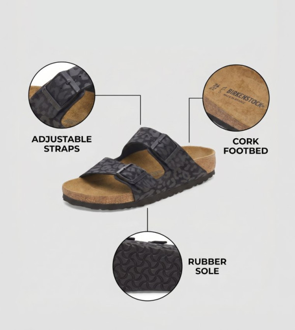 بيركنستوك  الصنادل المسطحة - أسود Flat Sandals