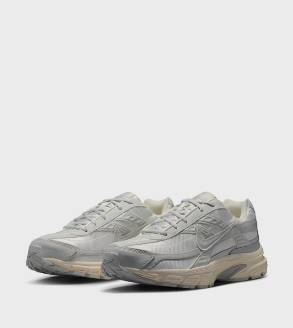 Nike  Sneakers - Grey Low Top