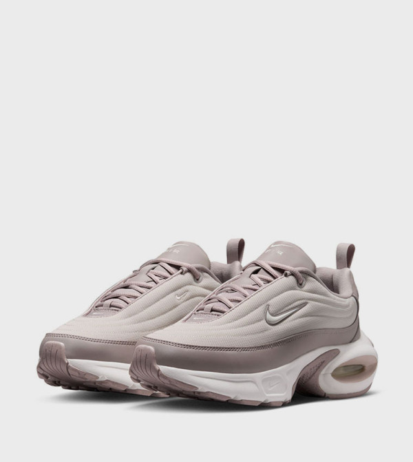 Nike Nike - Beige Low Top
