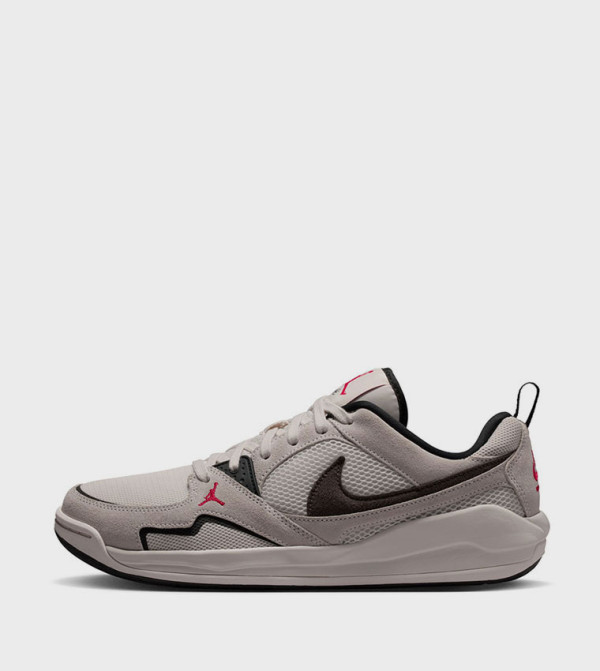 Nike  Sneakers - Beige Low Top