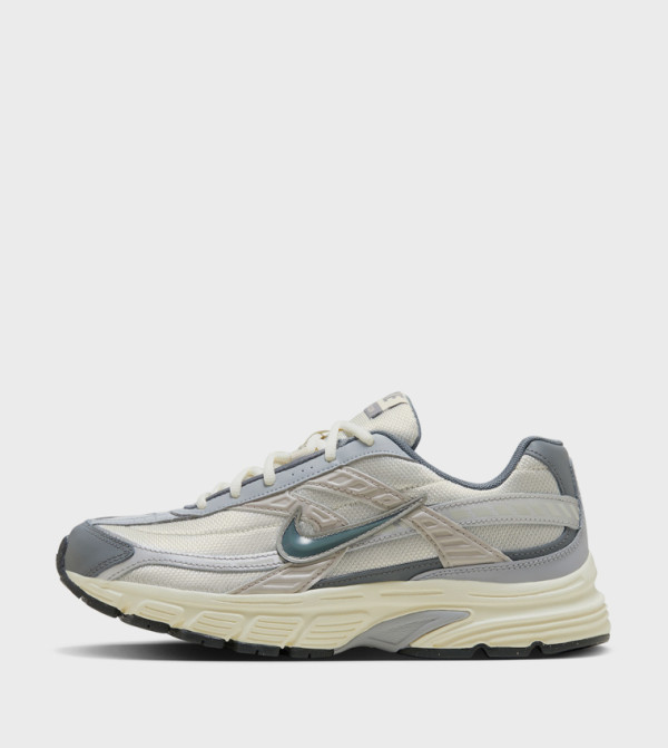 Nike Nike - Beige Running Shoes