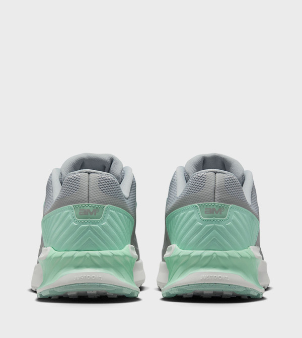 Nike Nike - Grey Low Top