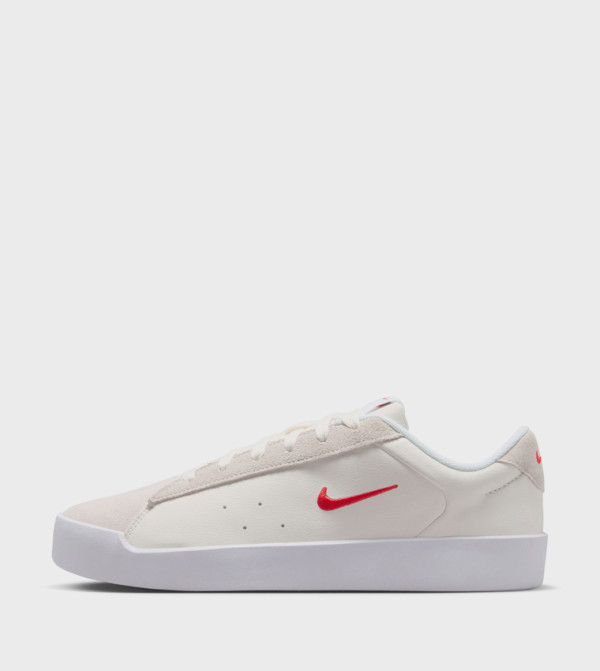 Nike  Sneakers - Cream Low Top