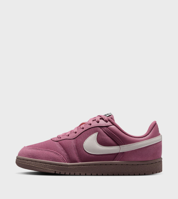 Nike Nike - Pink Low Top
