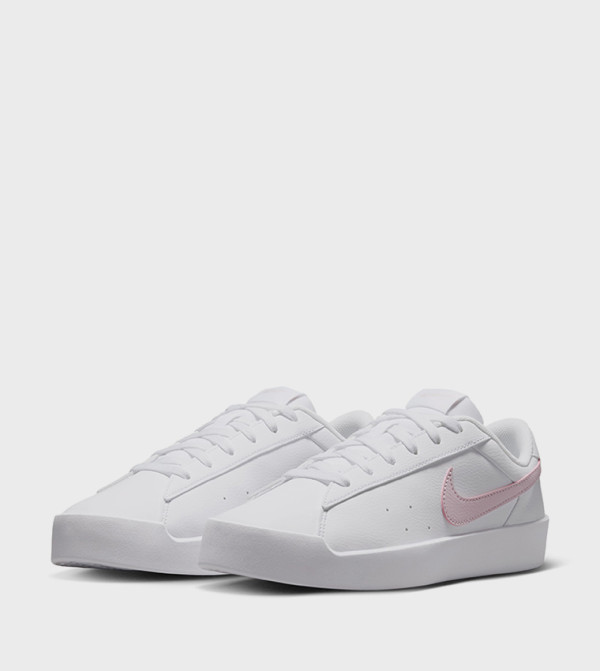 Nike Nike - White Low Top